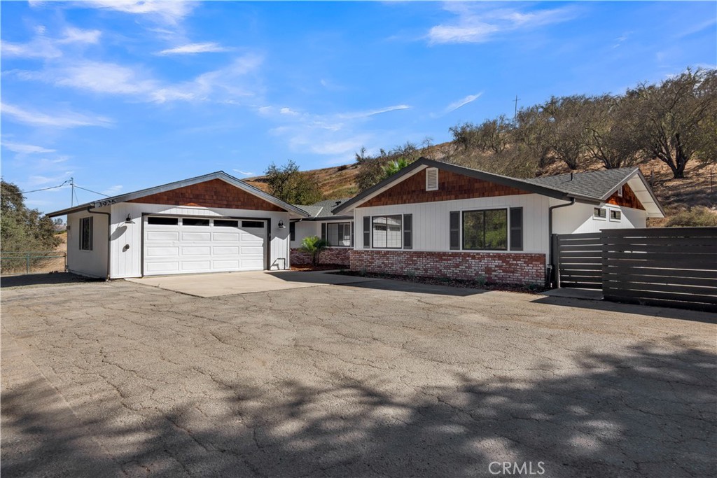 3925 Hillcrest, Templeton, CA 93465