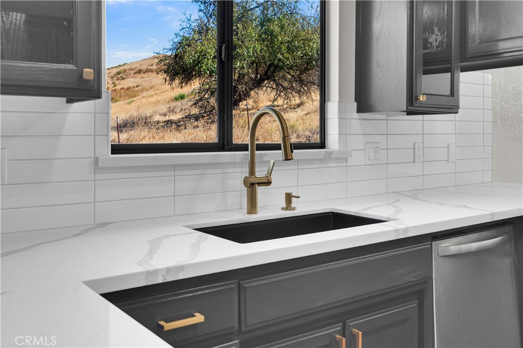 3925 Hillcrest, Templeton, CA 93465