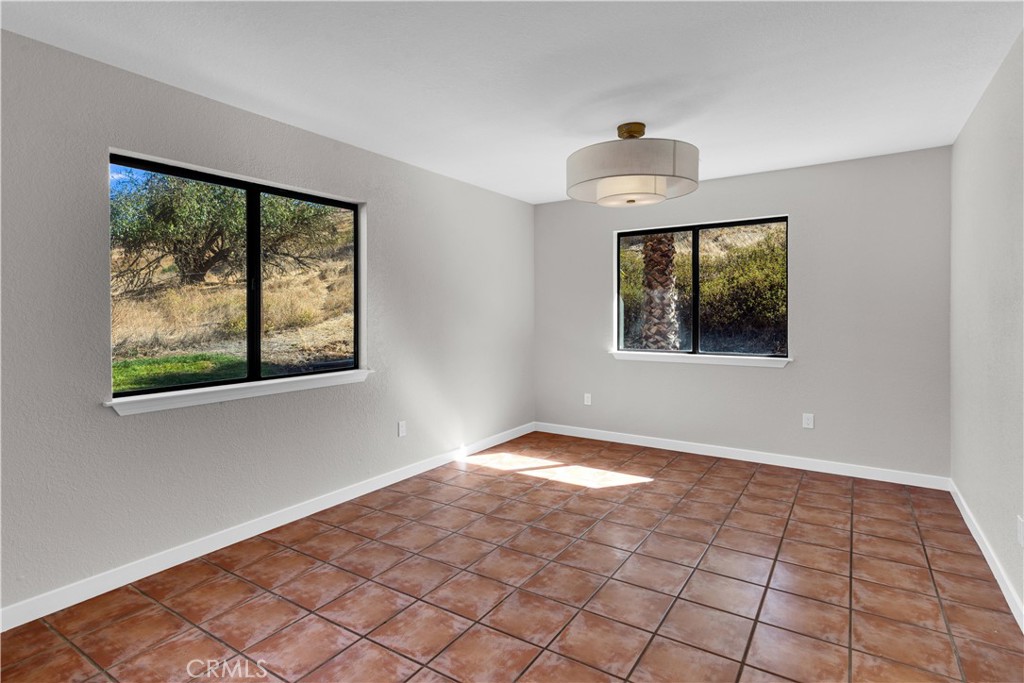 3925 Hillcrest, Templeton, CA 93465