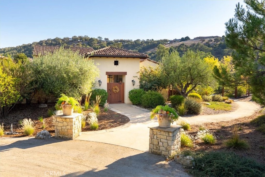 2325 Warm Springs, Templeton, CA 93465
