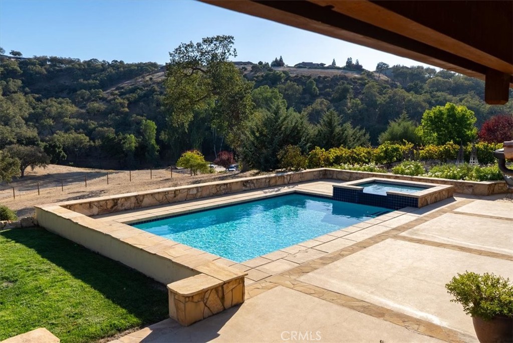 2325 Warm Springs, Templeton, CA 93465