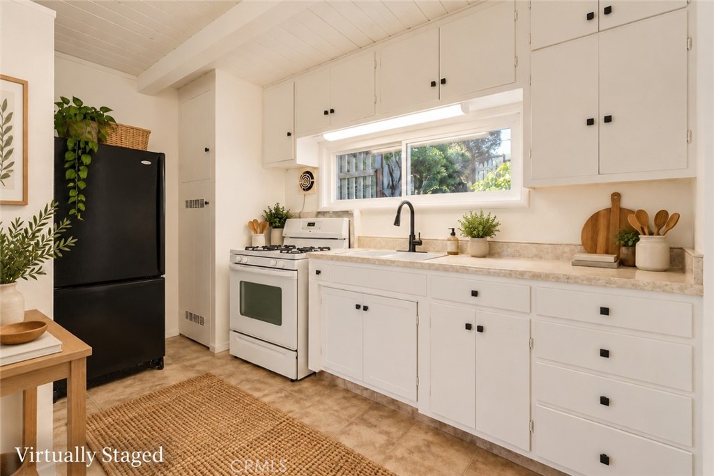2347 Adams, Cambria, CA 93428