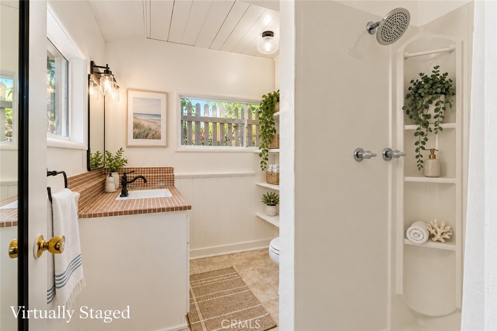 2347 Adams, Cambria, CA 93428
