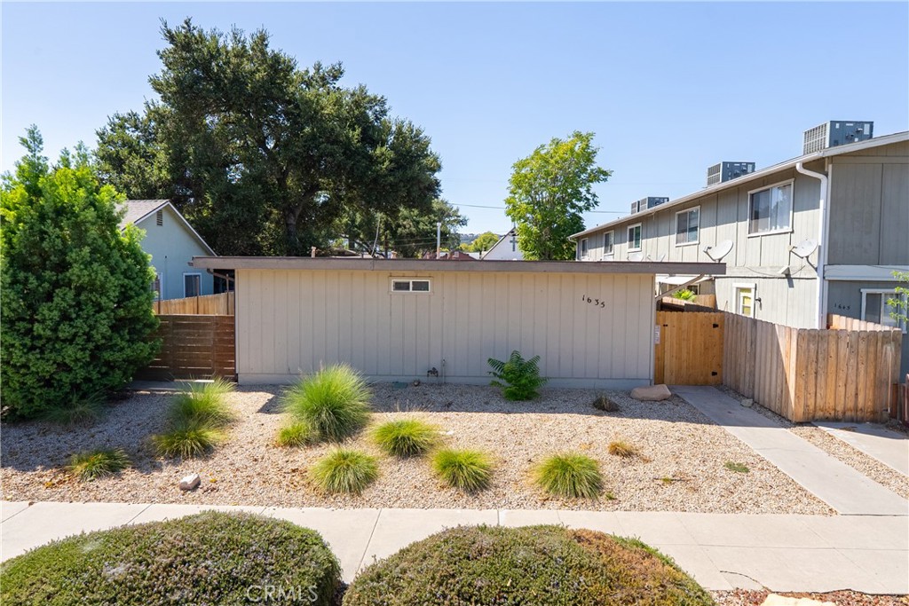 1635 Pine, Paso Robles, CA 93446
