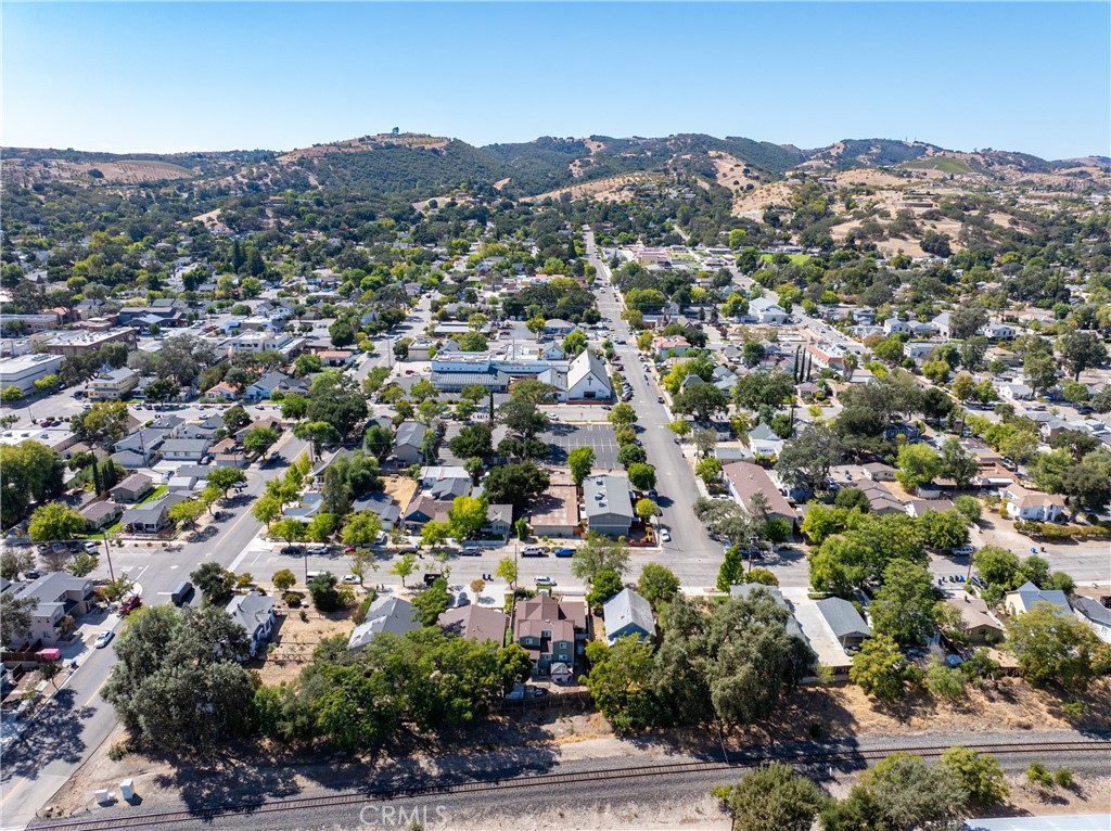 1635 Pine, Paso Robles, CA 93446
