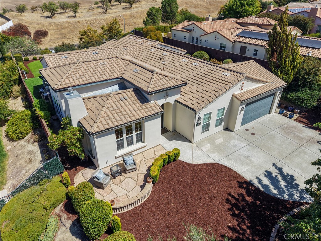 963 Vista Cerro Dr, Paso Robles, CA 93446