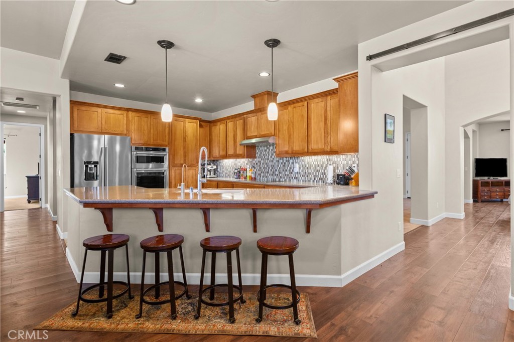 963 Vista Cerro Dr, Paso Robles, CA 93446