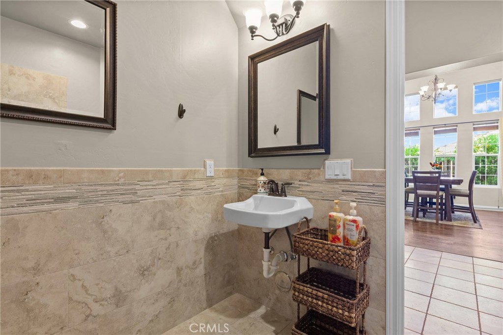 963 Vista Cerro Dr, Paso Robles, CA 93446