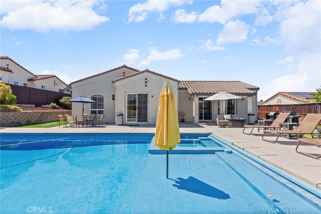 963 Vista Cerro Dr, Paso Robles, CA 93446