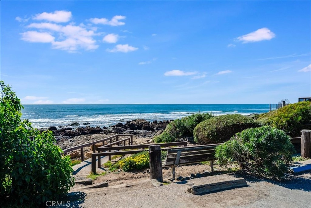 305 Ivar Street, Cambria, CA 93428