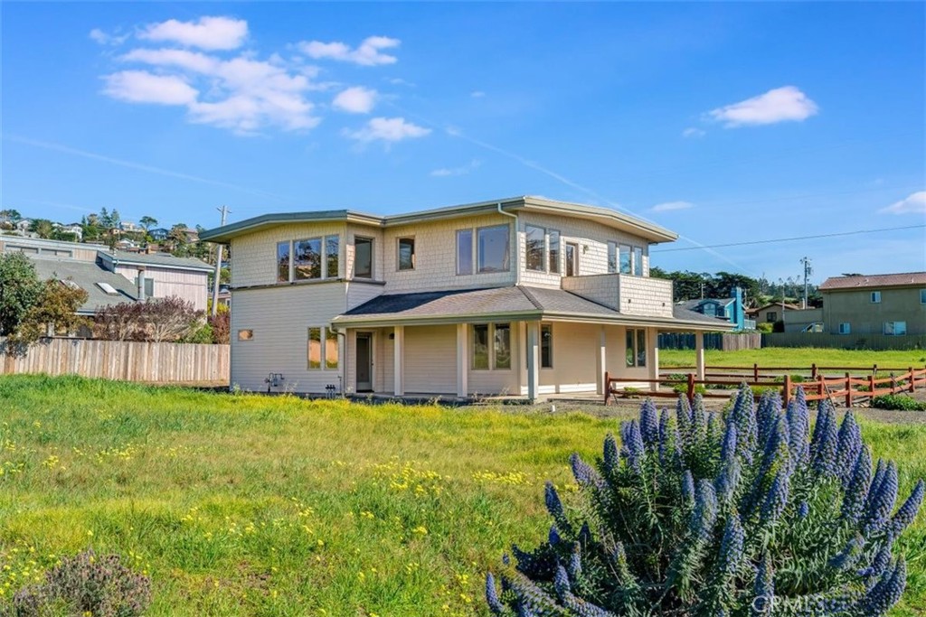 305 Ivar Street, Cambria, CA 93428