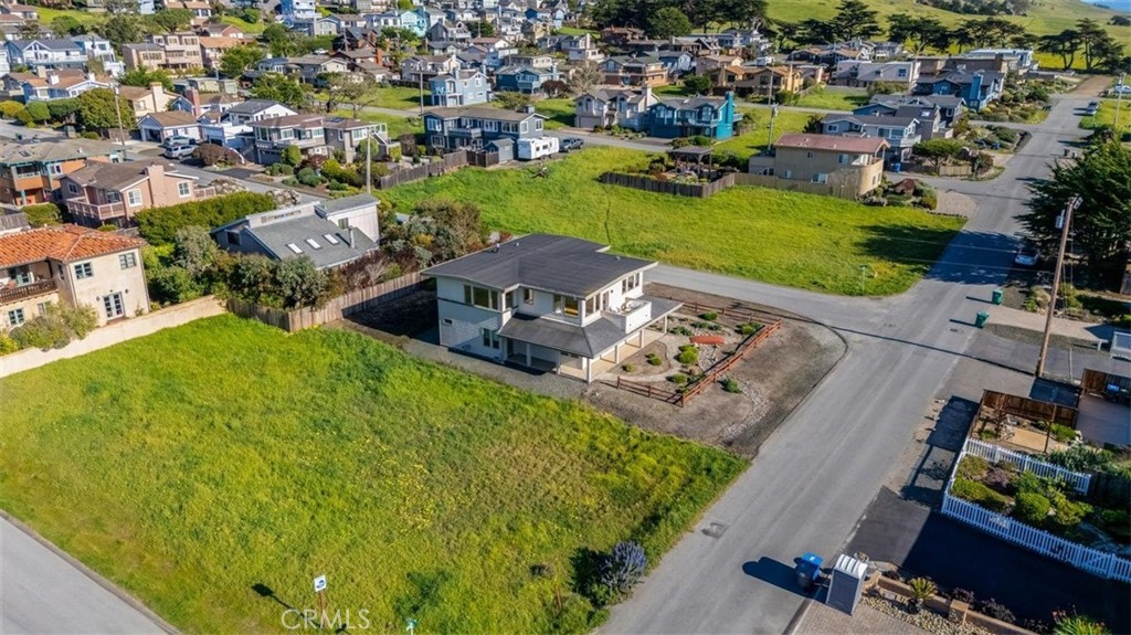 305 Ivar Street, Cambria, CA 93428