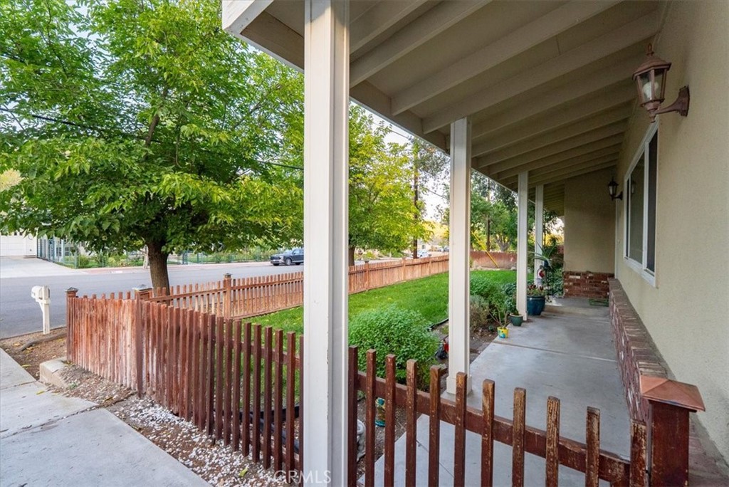 42 12th, Paso Robles, CA 93446