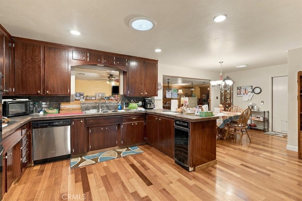 42 12th, Paso Robles, CA 93446