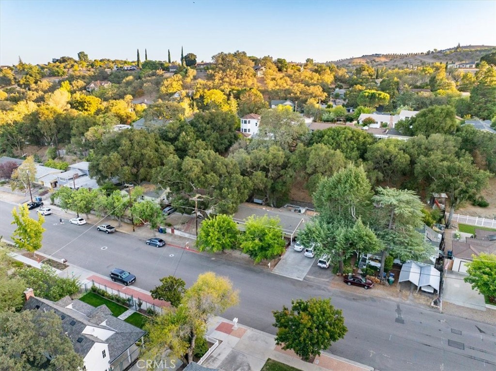 42 12th, Paso Robles, CA 93446