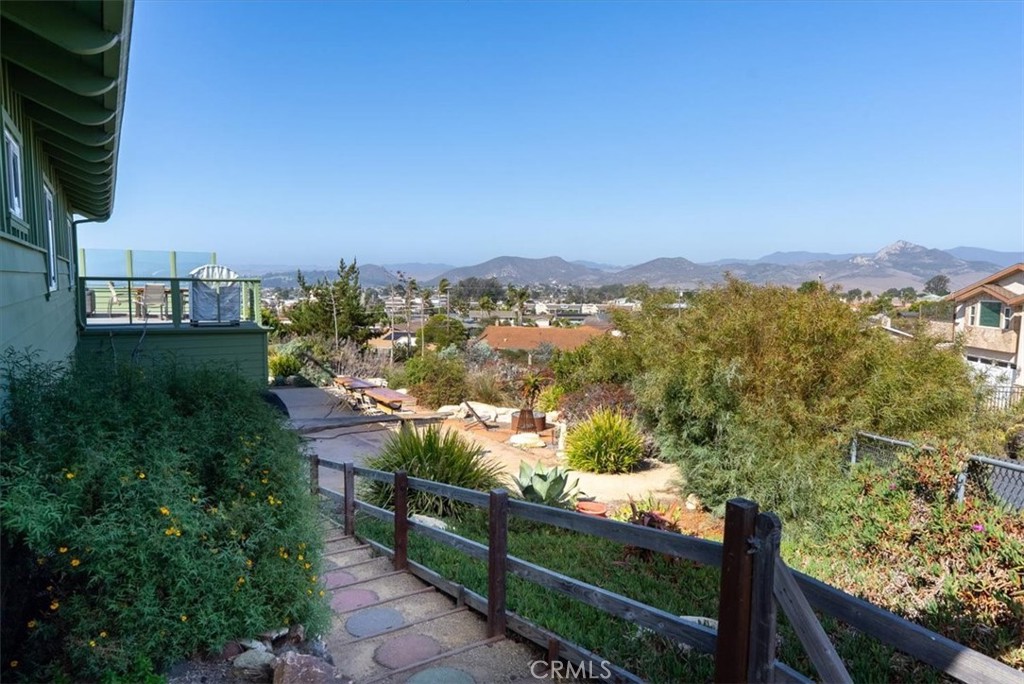 2460 Bayview Heights, Los Osos, CA 93402