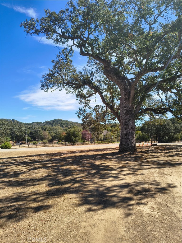 10185 Santa Ana, Atascadero, CA 93422