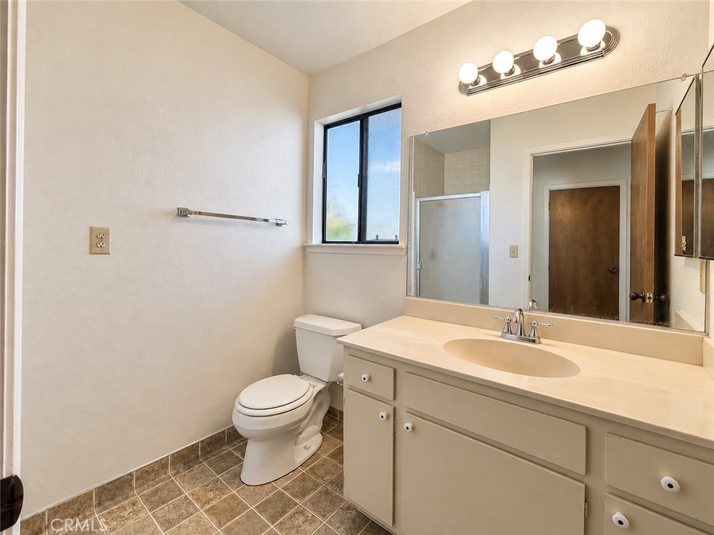 122 Flag, Paso Robles, CA 93446