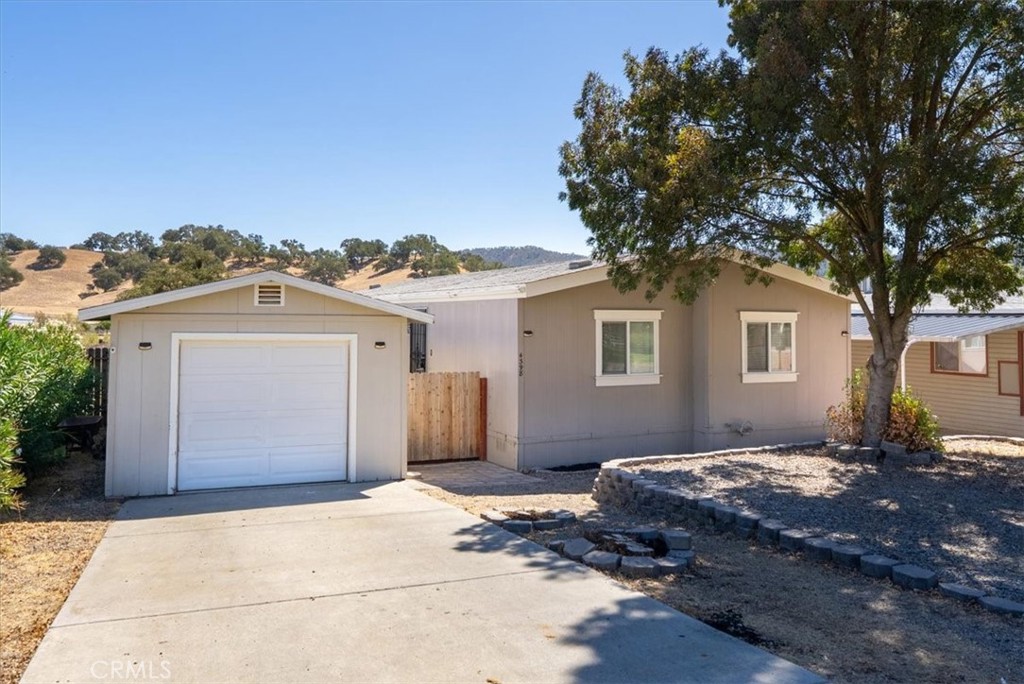 4398 Valley Ln, Paso Robles, CA 93446