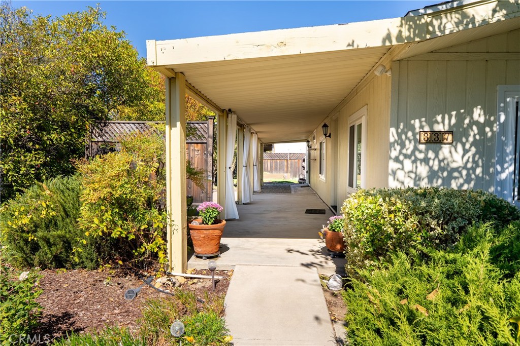 337 Lark Drive, Paso Robles, CA 93446