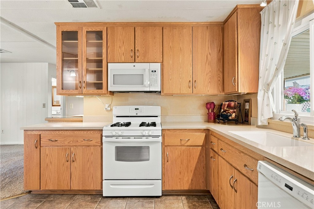 337 Lark Drive, Paso Robles, CA 93446