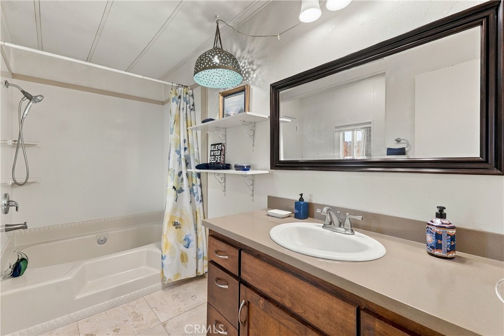 337 Lark Drive, Paso Robles, CA 93446