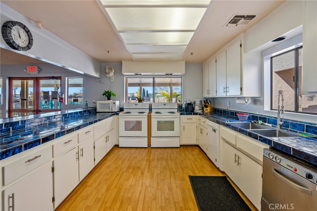 337 Lark Drive, Paso Robles, CA 93446