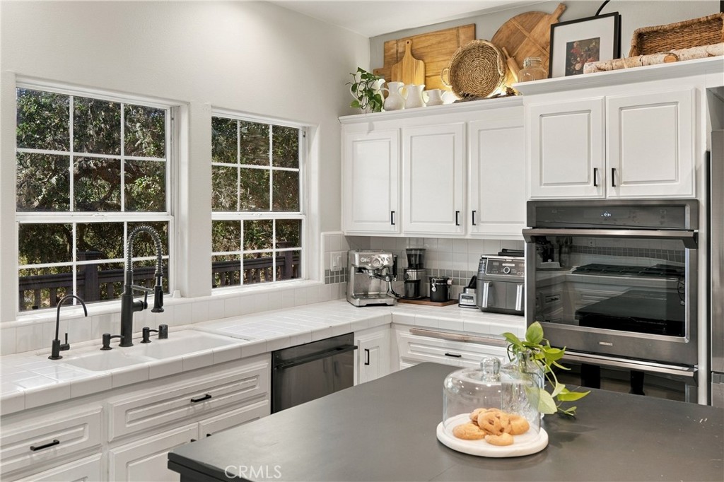 9850 Garcero, Atascadero, CA 93422