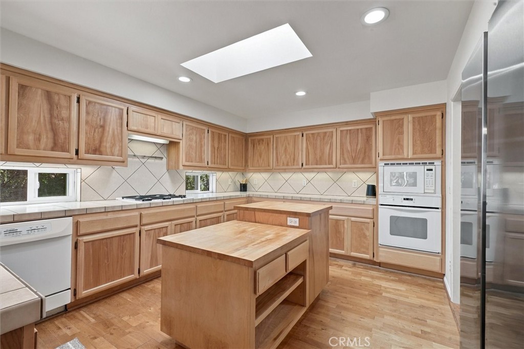 1086 Hillcrest, Cambria, CA 93428