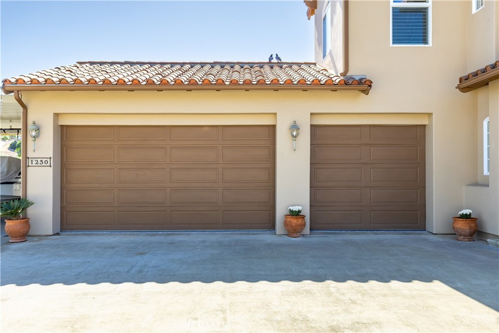 1230 Windsong Way, Paso Robles, CA 93446