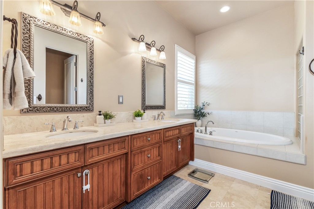1230 Windsong Way, Paso Robles, CA 93446
