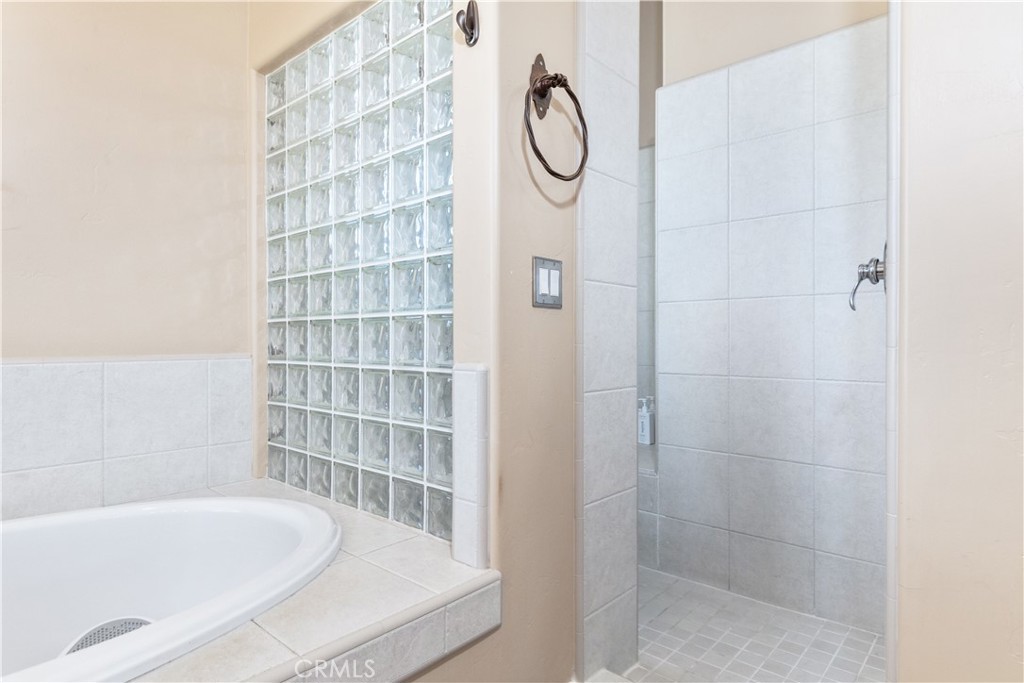 1230 Windsong Way, Paso Robles, CA 93446