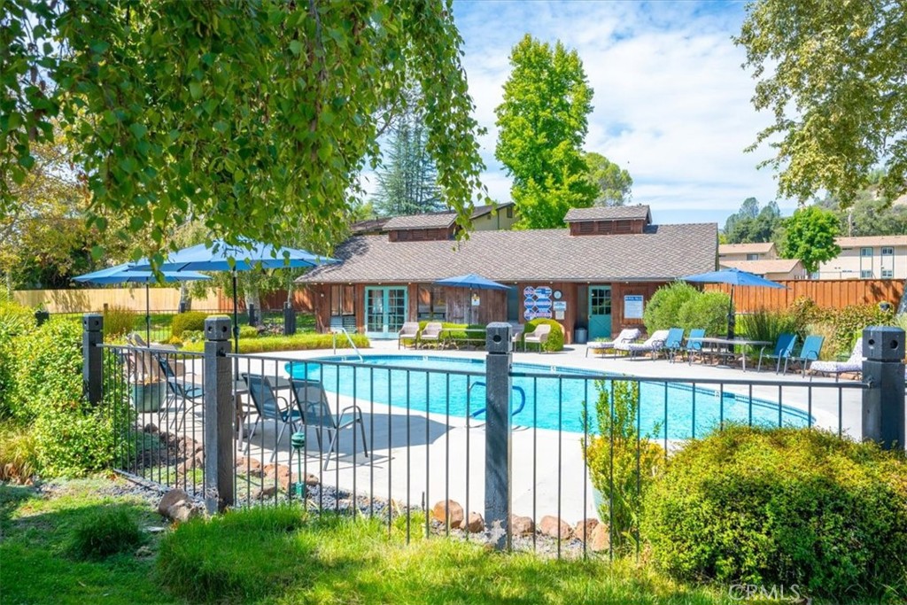 10025 El Camino Real, Atascadero, CA 93422