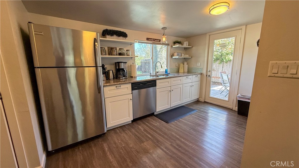 1712 Pine St, Paso Robles, CA 93446