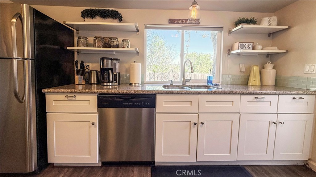 1712 Pine St, Paso Robles, CA 93446