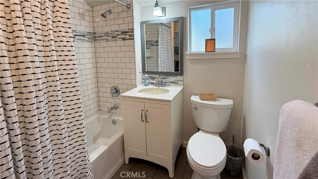 1712 Pine St, Paso Robles, CA 93446