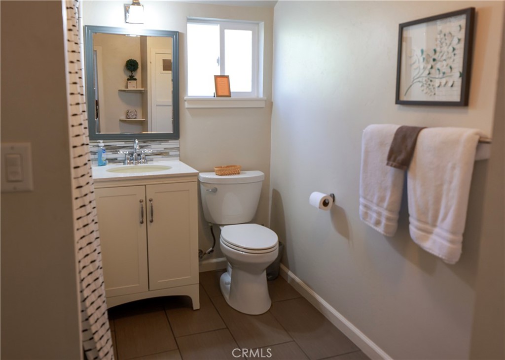 1712 Pine St, Paso Robles, CA 93446