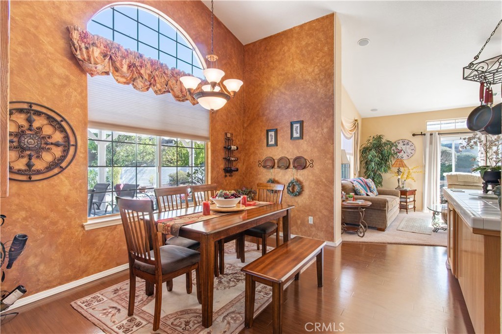 1600 Riverglen Dr, Paso Robles, CA 93446