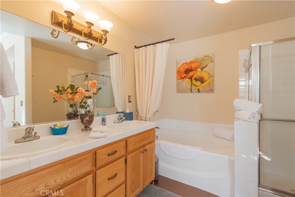 1600 Riverglen Dr, Paso Robles, CA 93446
