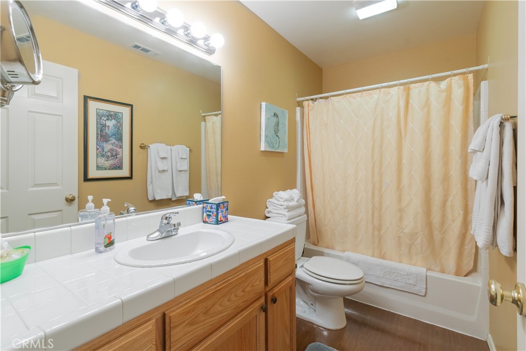 1600 Riverglen Dr, Paso Robles, CA 93446