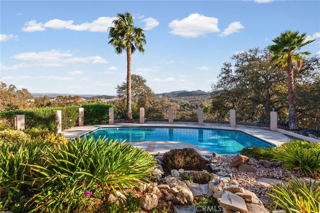 10080 Andrita, Atascadero, CA 93422