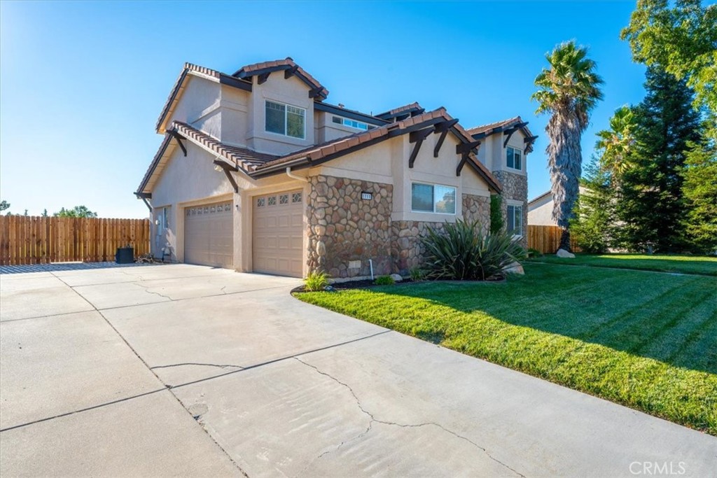 1711 Skyview Dr, Paso Robles, CA 93446