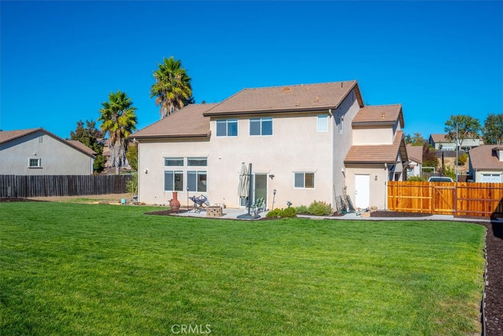 1711 Skyview Dr, Paso Robles, CA 93446