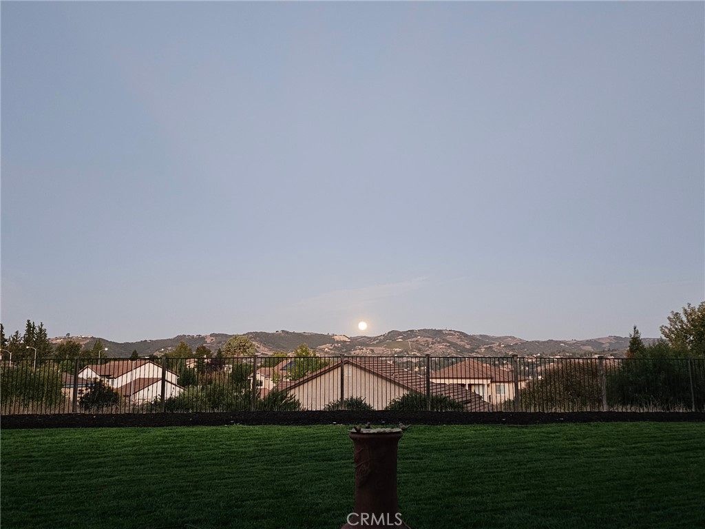 1711 Skyview Dr, Paso Robles, CA 93446