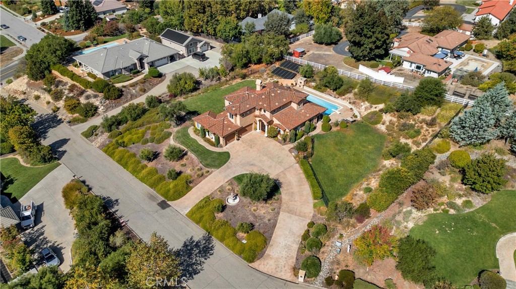 1450 Meadow View Ln, Templeton, CA 93465