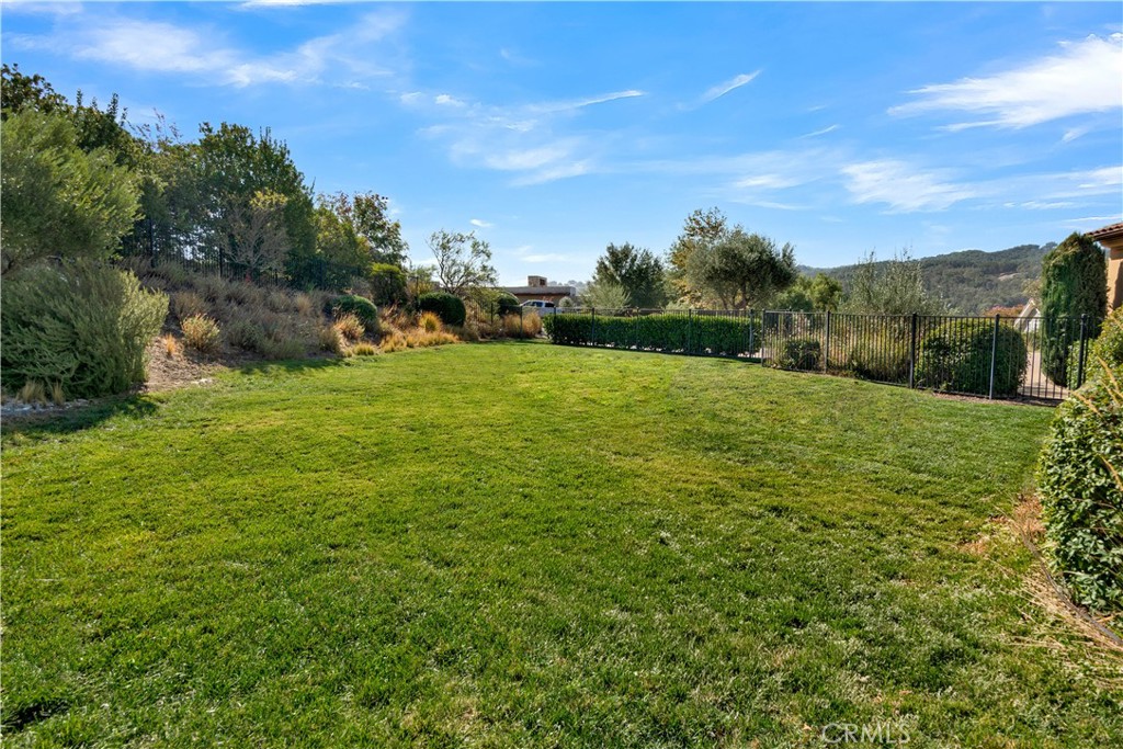 1450 Meadow View Ln, Templeton, CA 93465