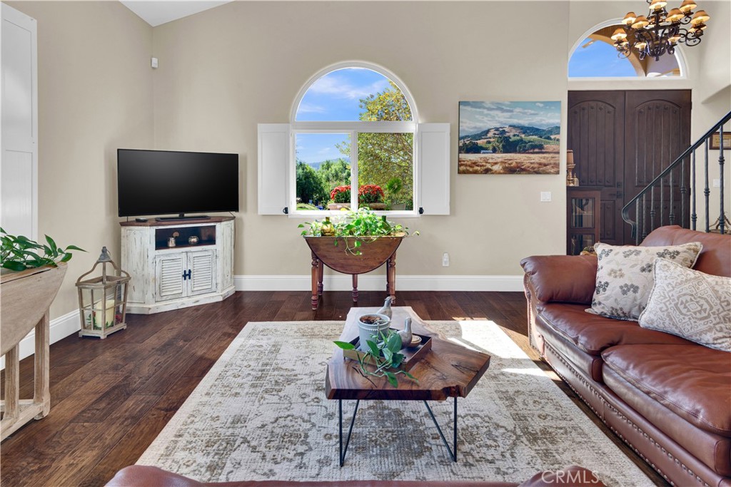 1450 Meadow View Ln, Templeton, CA 93465
