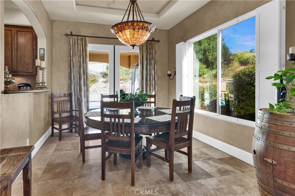 1450 Meadow View Ln, Templeton, CA 93465
