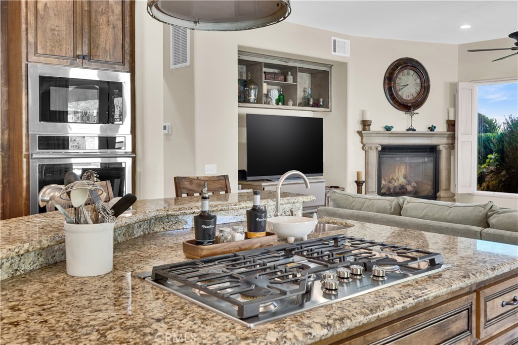 1450 Meadow View Ln, Templeton, CA 93465