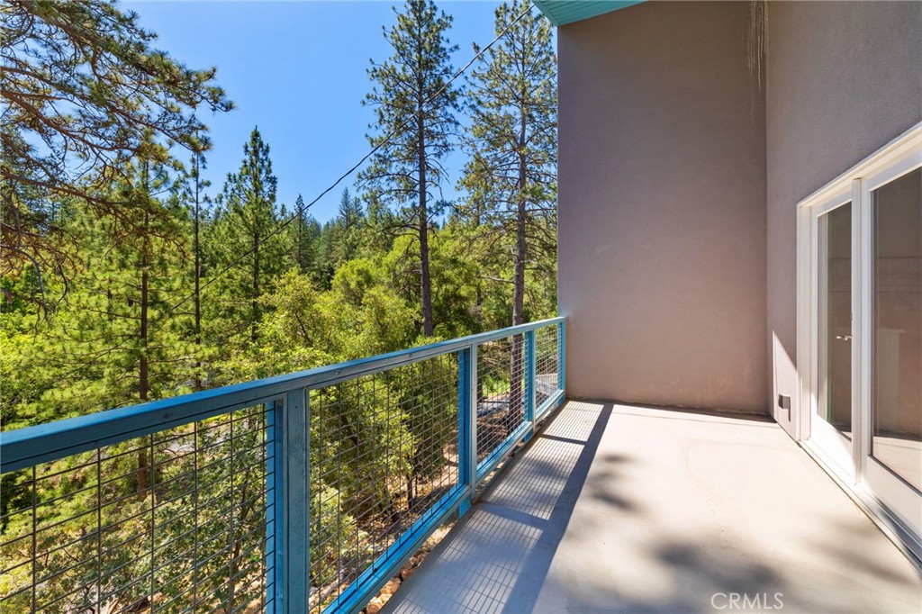 19574 Butler Way, Groveland, CA 95321